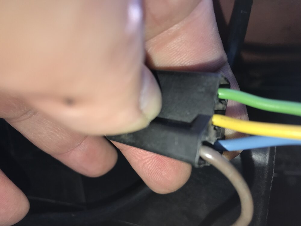 heater only blower switch plug with changed wires.jpg